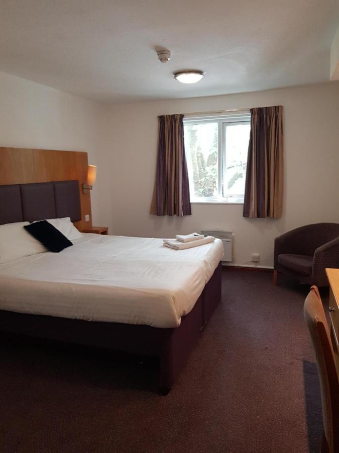 V Lodge Manchester Middleton  Luaran gambar