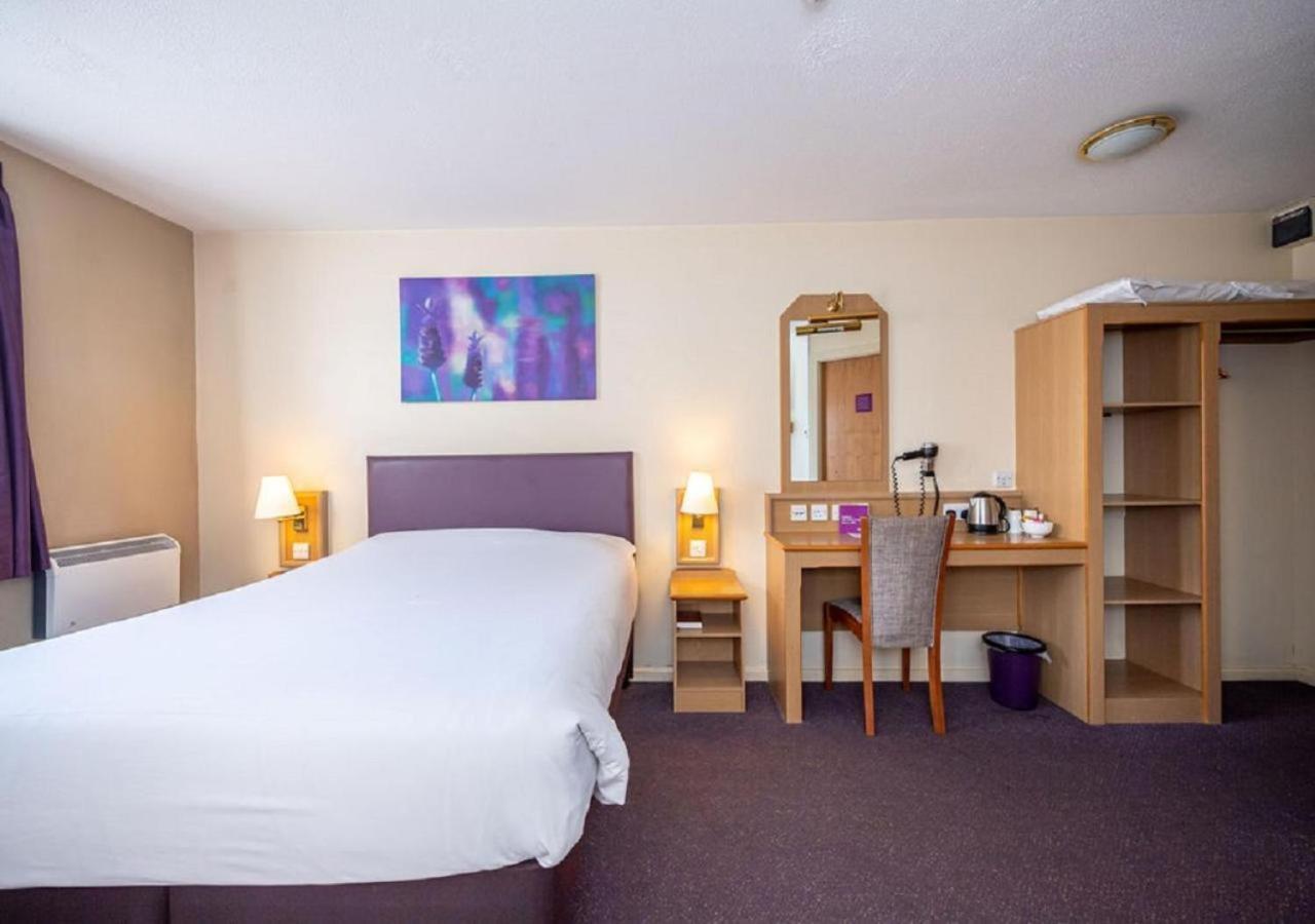 V Lodge Manchester Middleton  Luaran gambar
