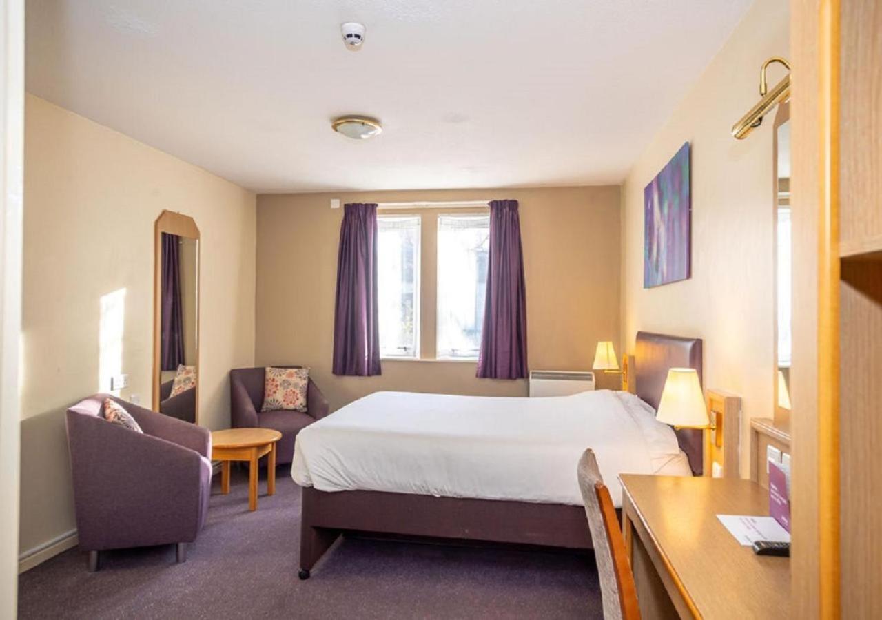 V Lodge Manchester Middleton  Luaran gambar