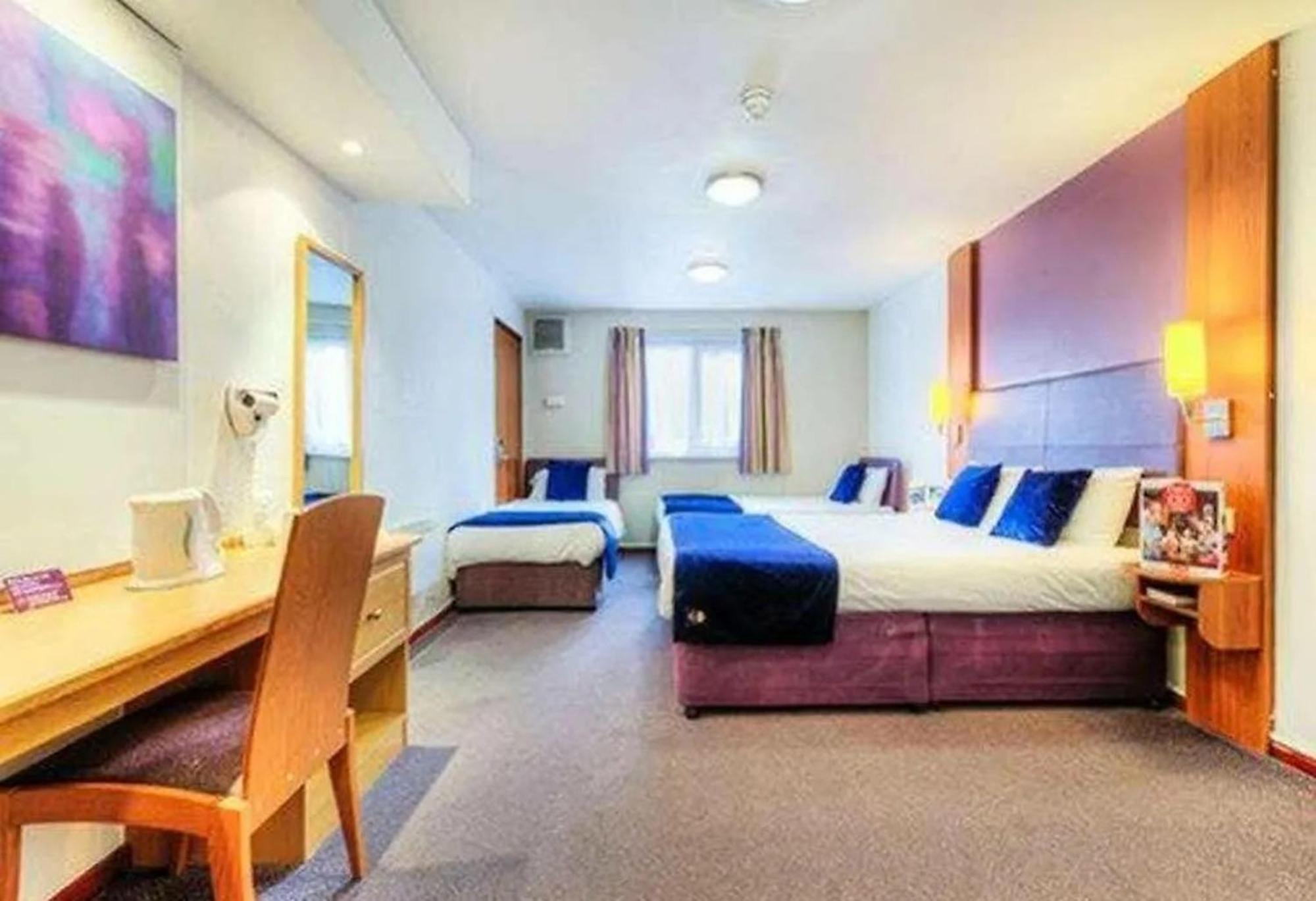 V Lodge Manchester Middleton  Luaran gambar