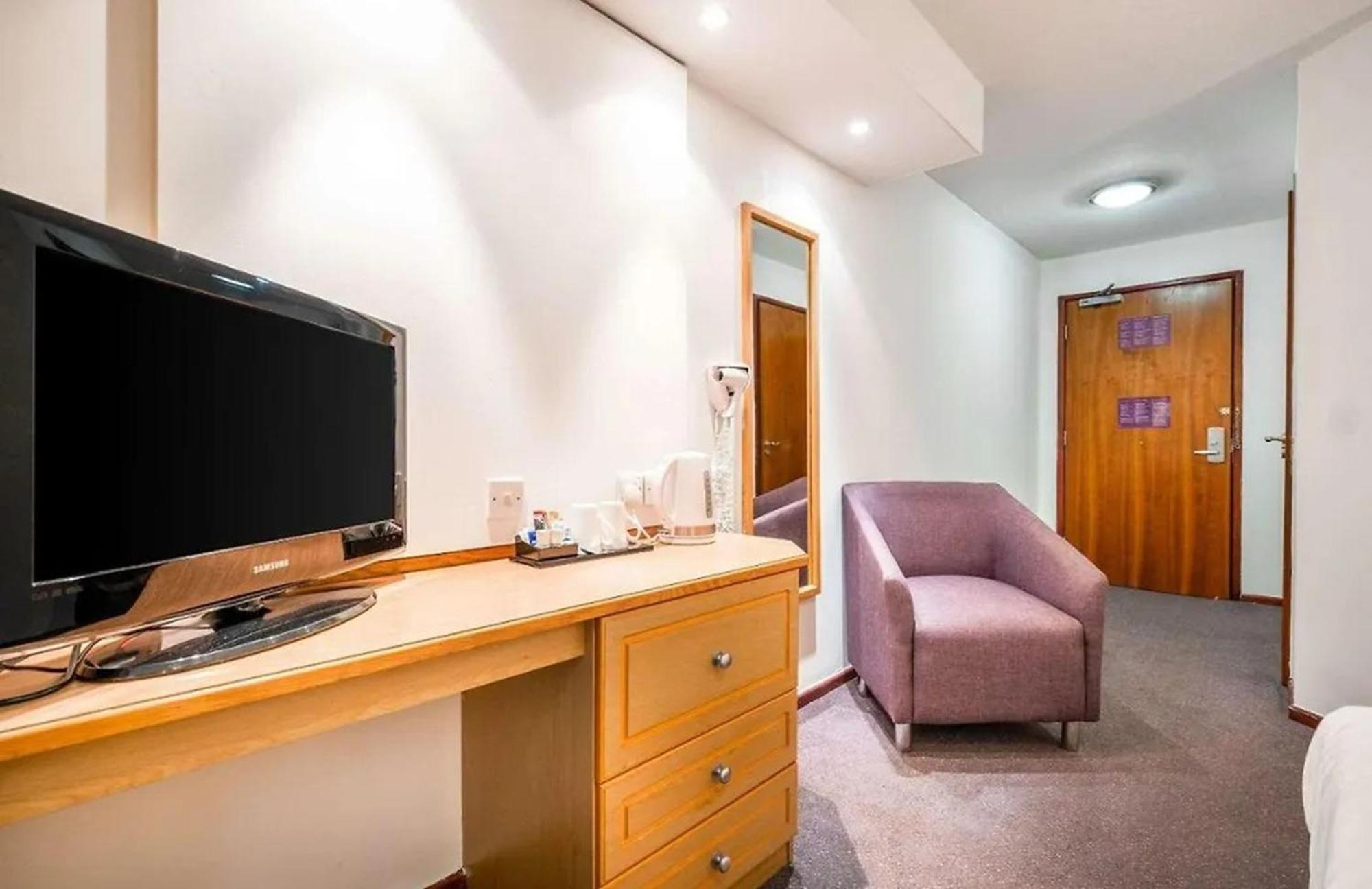 V Lodge Manchester Middleton  Luaran gambar